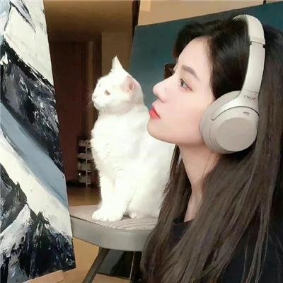 劳拉·马尔斯的眼睛